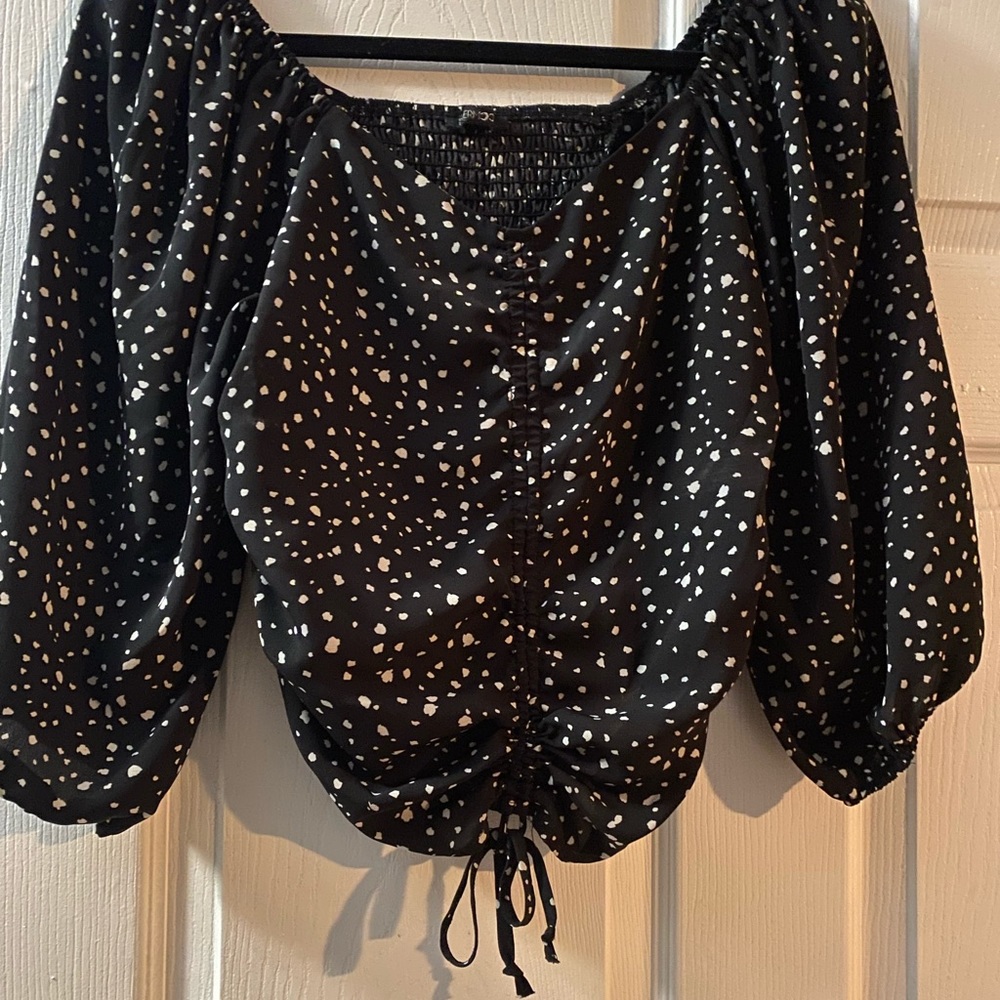 Off shoulder black and white top